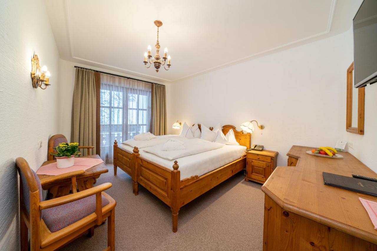 Hotel Trattlerhof バド クラインキルヒハイム エクステリア 写真