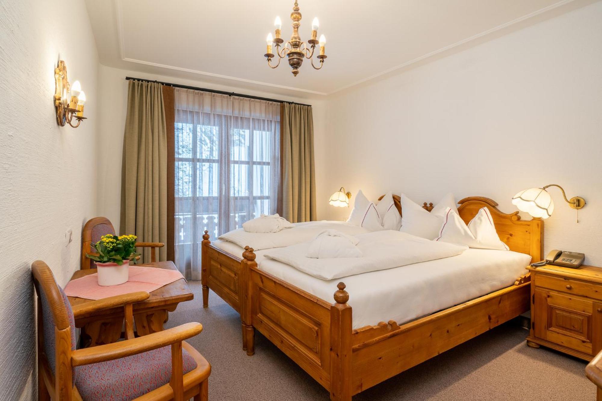 Hotel Trattlerhof バド クラインキルヒハイム エクステリア 写真