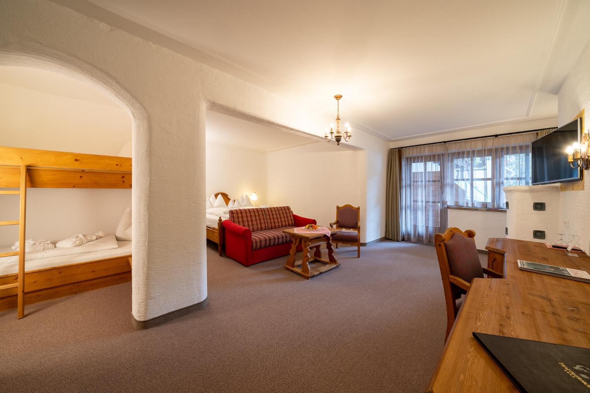 Hotel Trattlerhof バド クラインキルヒハイム エクステリア 写真