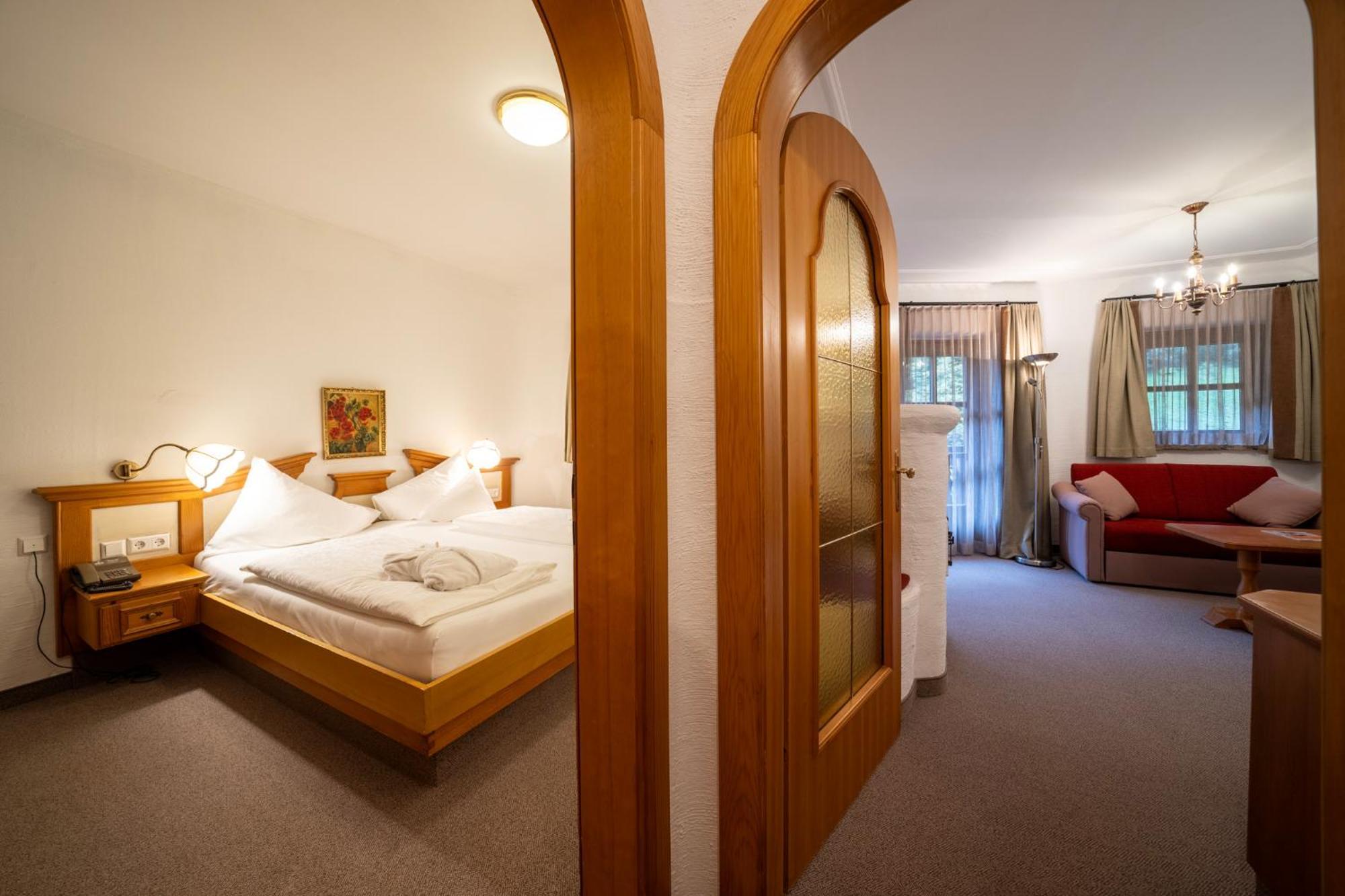 Hotel Trattlerhof バド クラインキルヒハイム エクステリア 写真