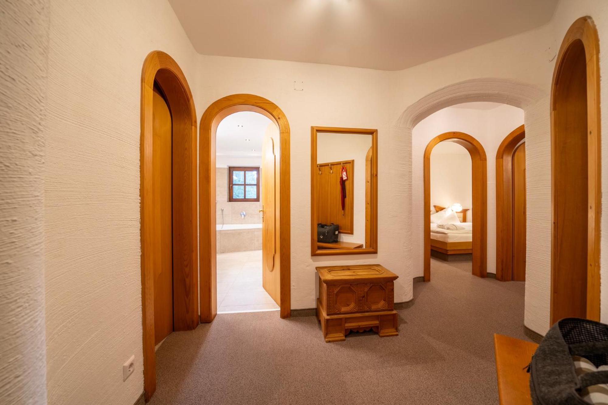 Hotel Trattlerhof バド クラインキルヒハイム エクステリア 写真